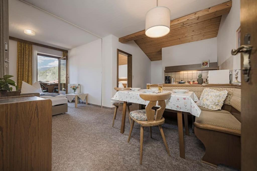 Alpenrose Apartment Ramsau im Zillertal Exterior foto